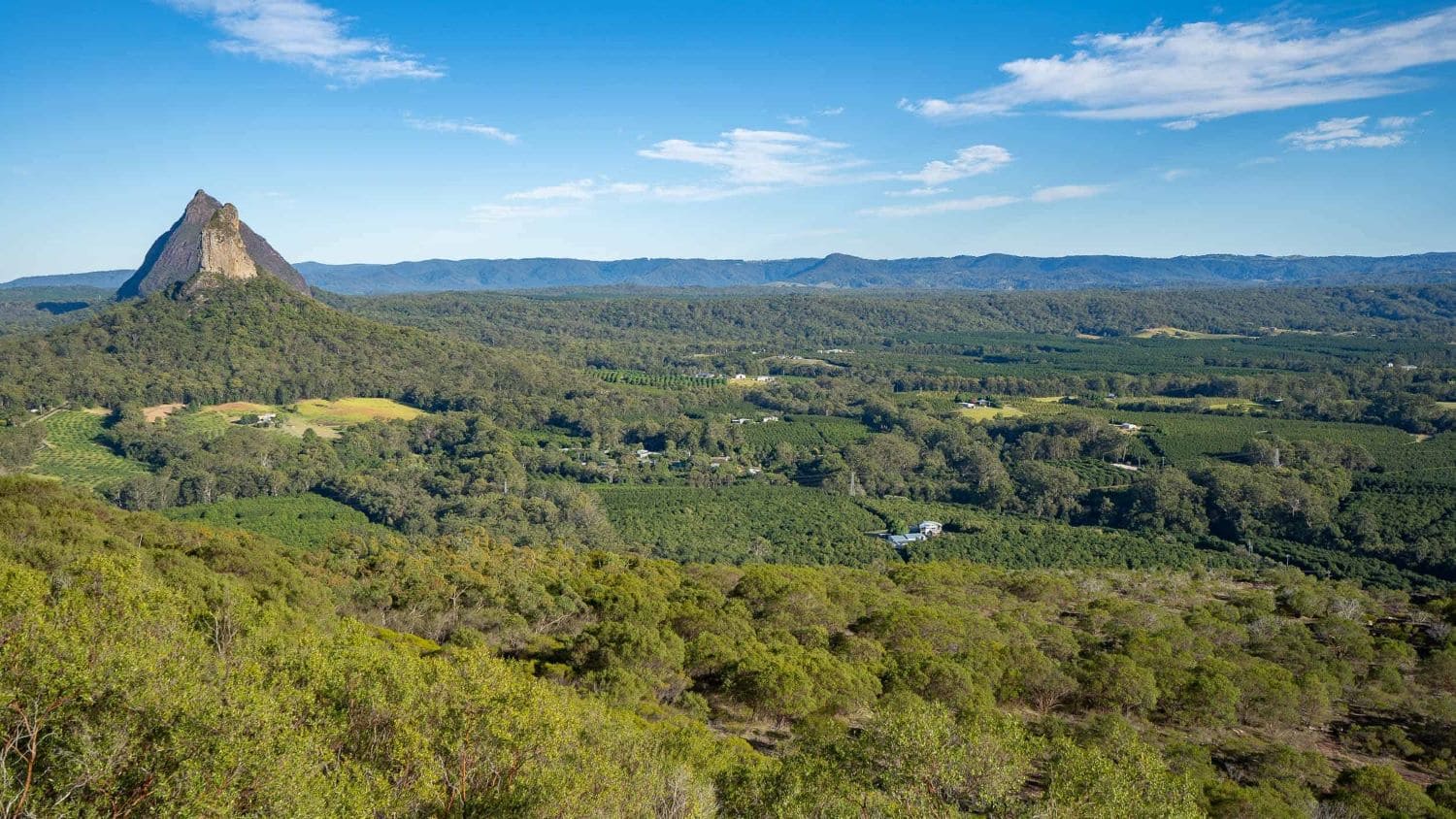 Traveling through the Sunshine Coast Hinterland